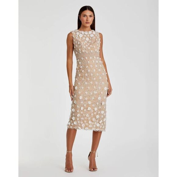 Mac Duggal Dresses & Skirts - Mac Duggal NWT Floral Appliqué Sleeveless Midi Dress in Ivory Nude Size 12